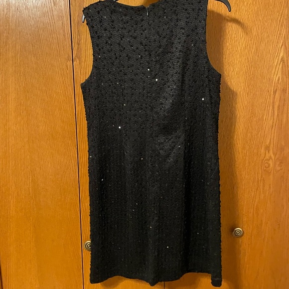 Beautiful cocktail dress with sequins-size 14 - Picture 4 of 4
